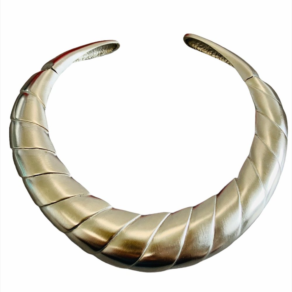 Les Bernard Collar Necklace